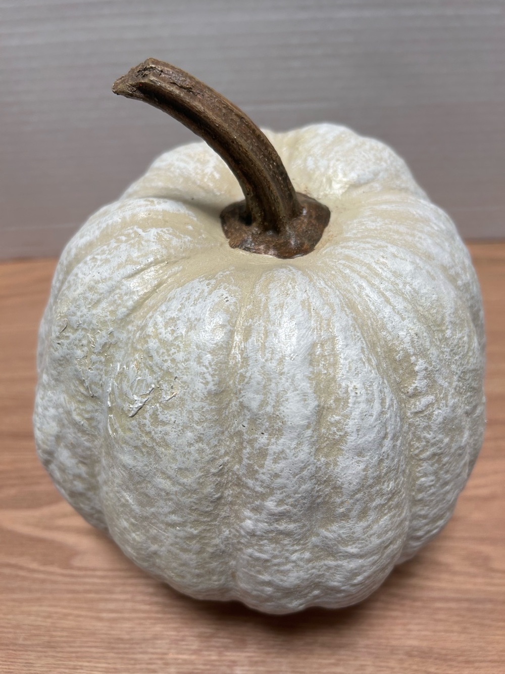 Hobby Lobby Faux Pumpkin Gourd Decorative Resin White Dappled NWT 8x9" Stem 3ā